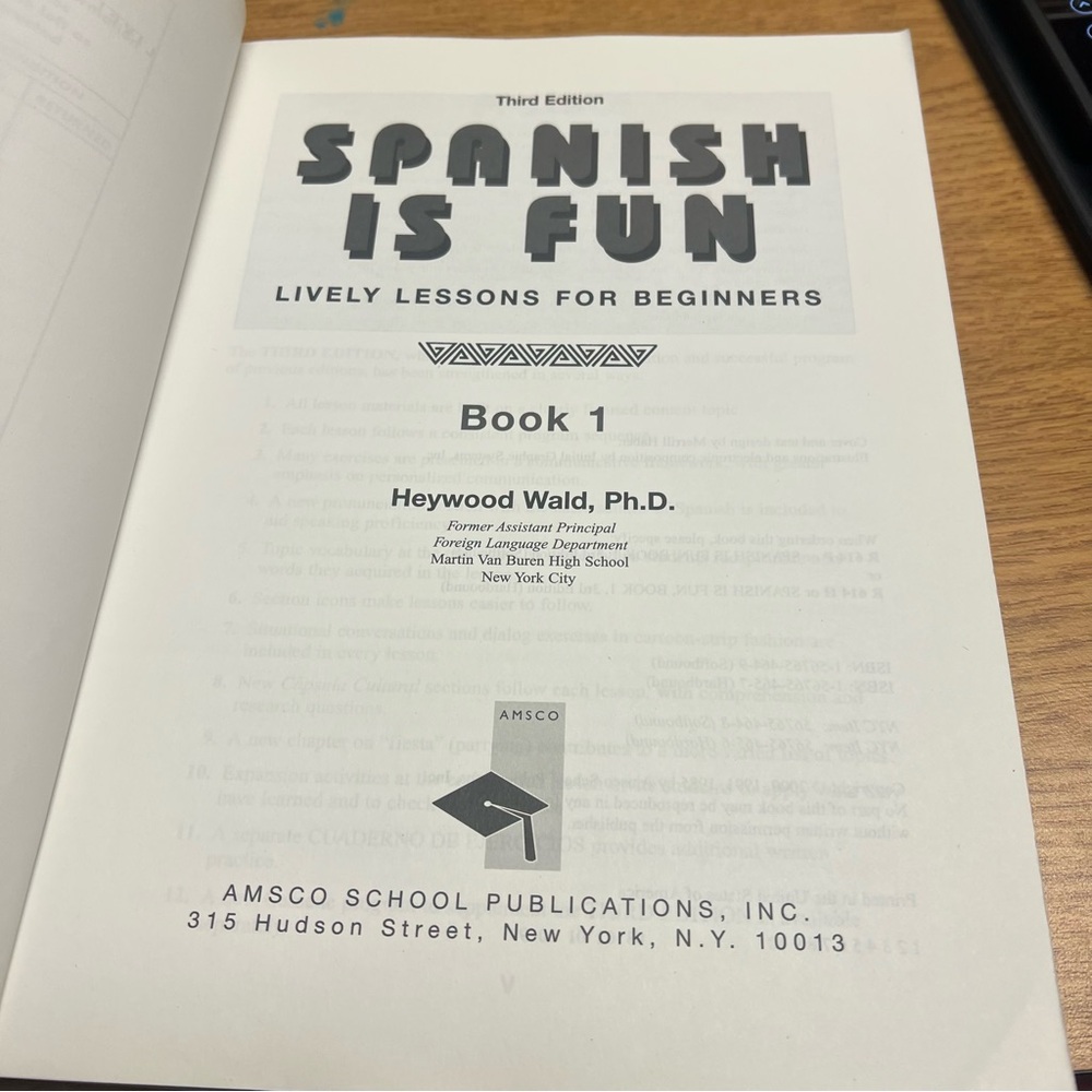 Spanish is Fun Book 1 - Picture 3 of 5
